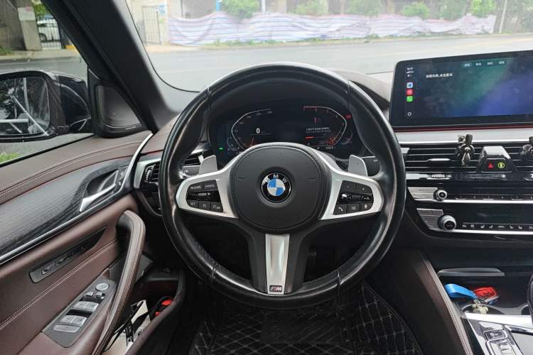 Used BMW 5 Series 2021 530Li Luxury Edition M Sport Package Steering Wheel