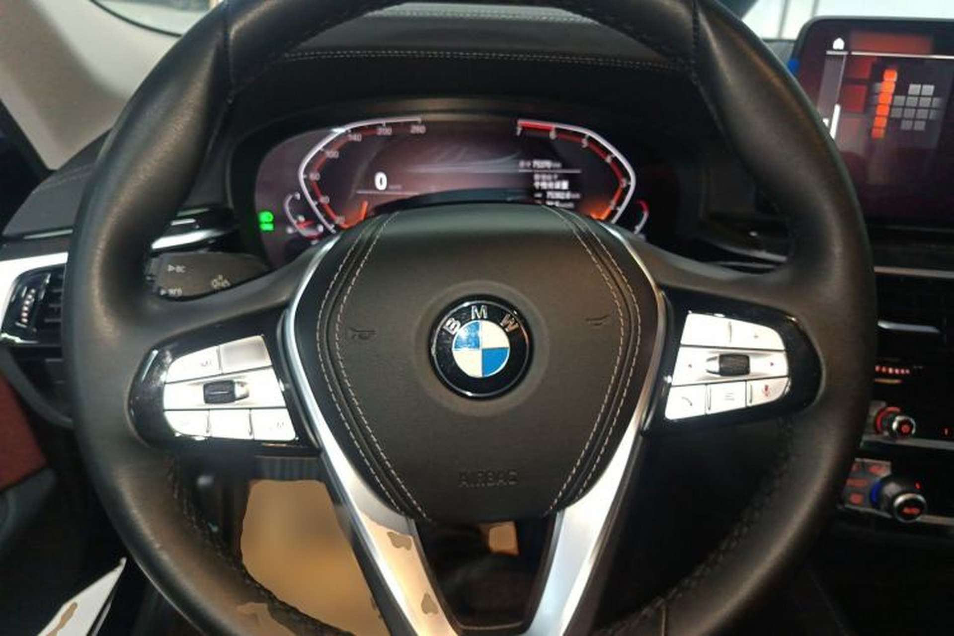 Used BMW 5 Series 2021 525Li Luxury Package Steering Wheel