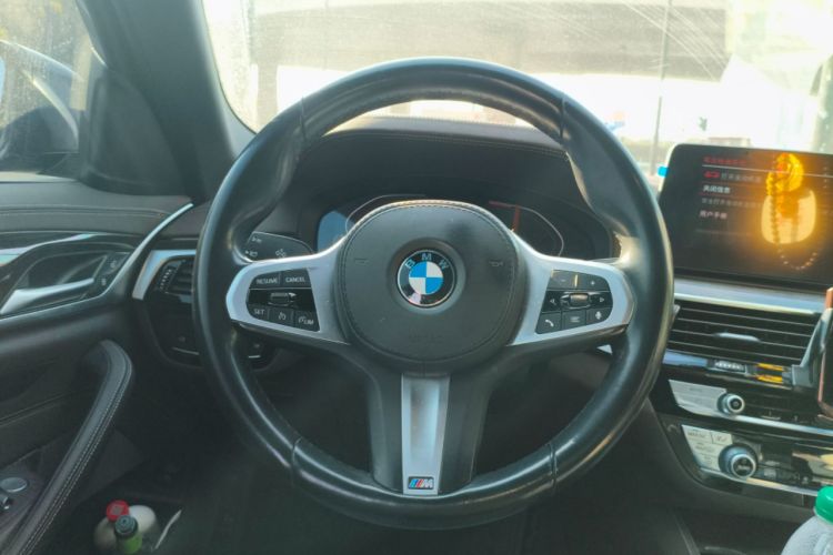 Used BMW 5 Series 2021 525Li M Sport Package Steering Wheel