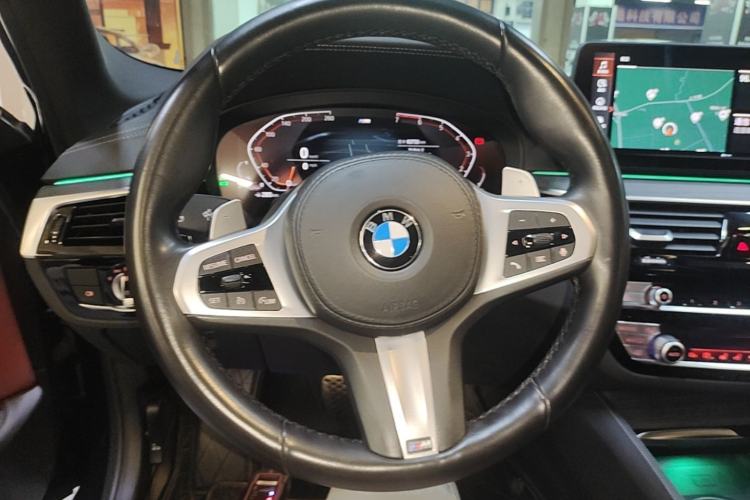 Used BMW 5 Series 2021 530Li Luxury Edition M Sport Package Steering Wheel