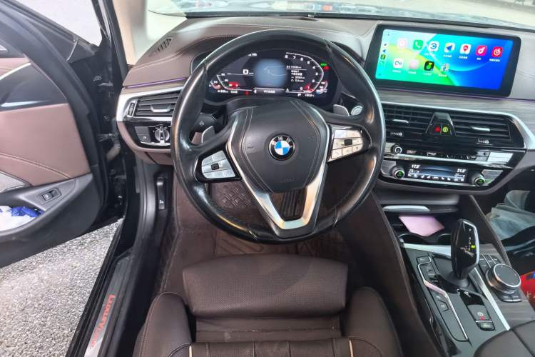 Used BMW 5 Series 2021 530Li Luxury Edition Premium Package Steering Wheel