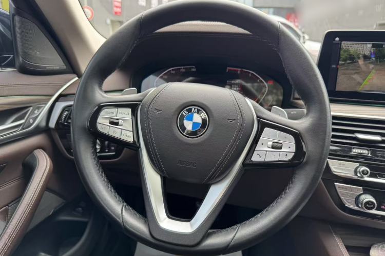 Used BMW 5 Series 2021 530Li Luxury Edition Premium Package Steering Wheel
