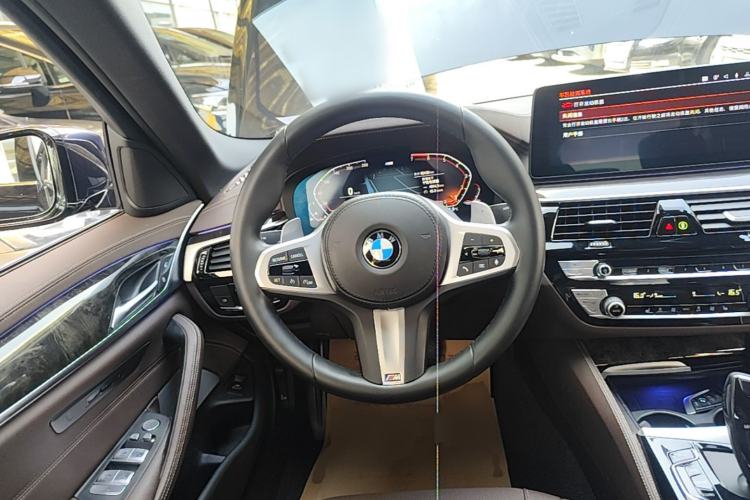 Used BMW 5 Series 2021 530Li Leading Model M Sport Package Steering Wheel