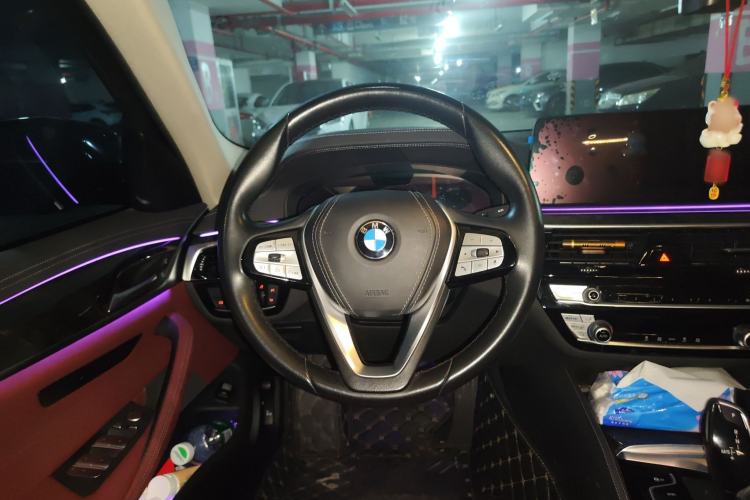 Used BMW 5 Series 2021 525Li Luxury Package Steering Wheel