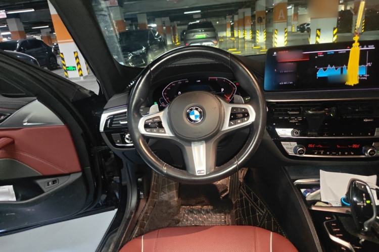 Used BMW 5 Series 2021 530Li Leading Model M Sport Package Steering Wheel