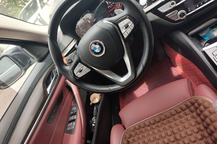 Used BMW 5 Series 2021 530Li Luxury Edition Premium Package Steering Wheel