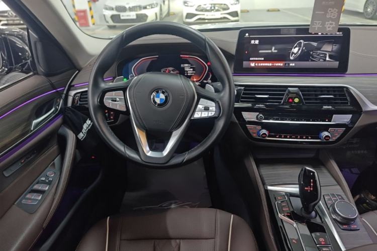 Used BMW 5 Series 2021 530Li Leading Luxury Package Steering Wheel