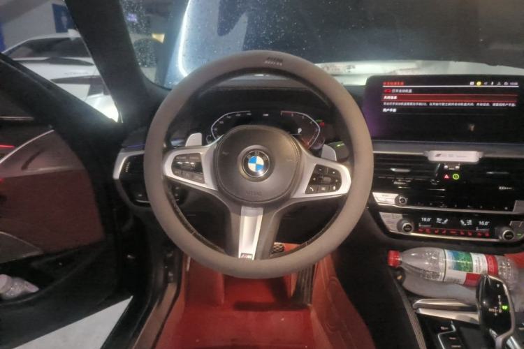 Used BMW 5 Series 2021 530Li Luxury Edition M Sport Package Steering Wheel