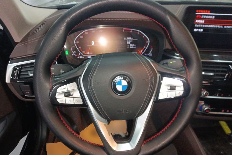 Used BMW 5 Series 2021 525Li Luxury Package Steering Wheel