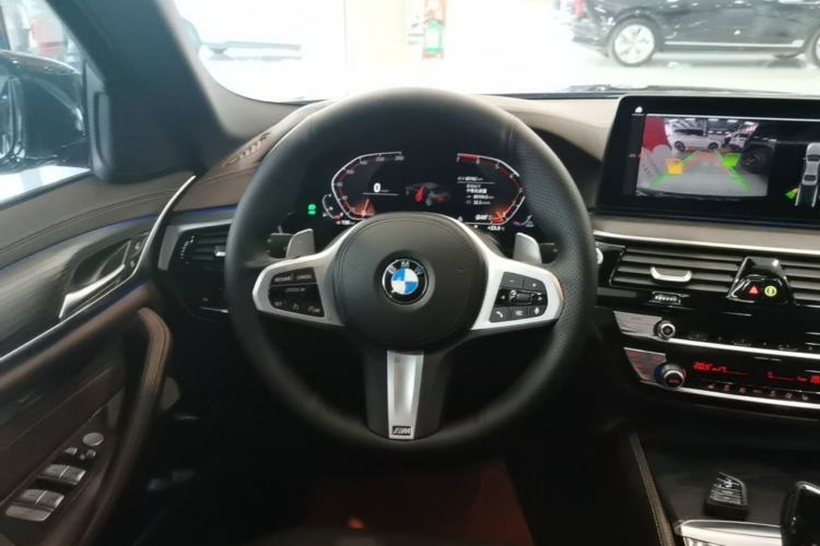 Used BMW 5 Series 2021 Facelifted 530Li Leading Edition M Sport Package Steering Wheel