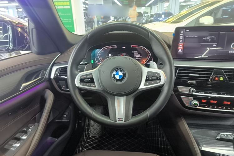 Used BMW 5 Series 2021 530Li Leading Model M Sport Package Steering Wheel