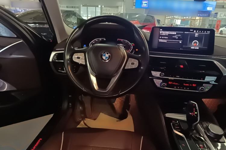 Used BMW 5 Series 2021 525Li Luxury Package Steering Wheel