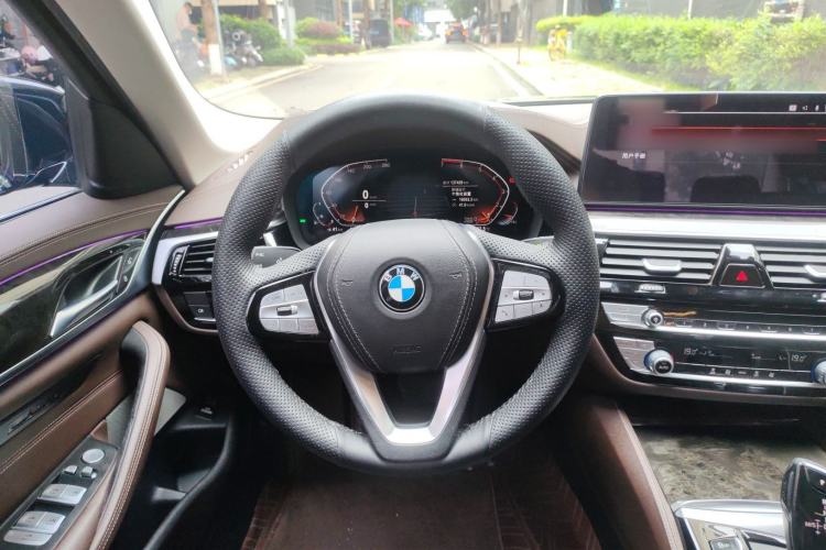 Used BMW 5 Series 2021 525Li Luxury Package Steering Wheel
