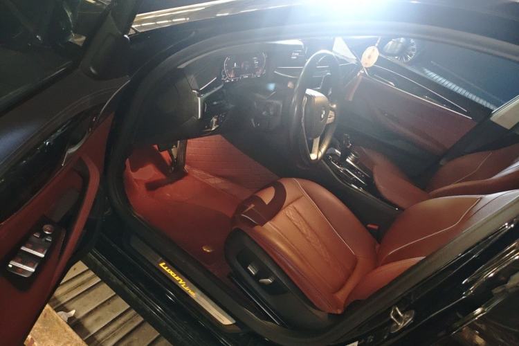 Used BMW 5 Series 2021 Updated Version 525Li Luxury Package Steering Wheel