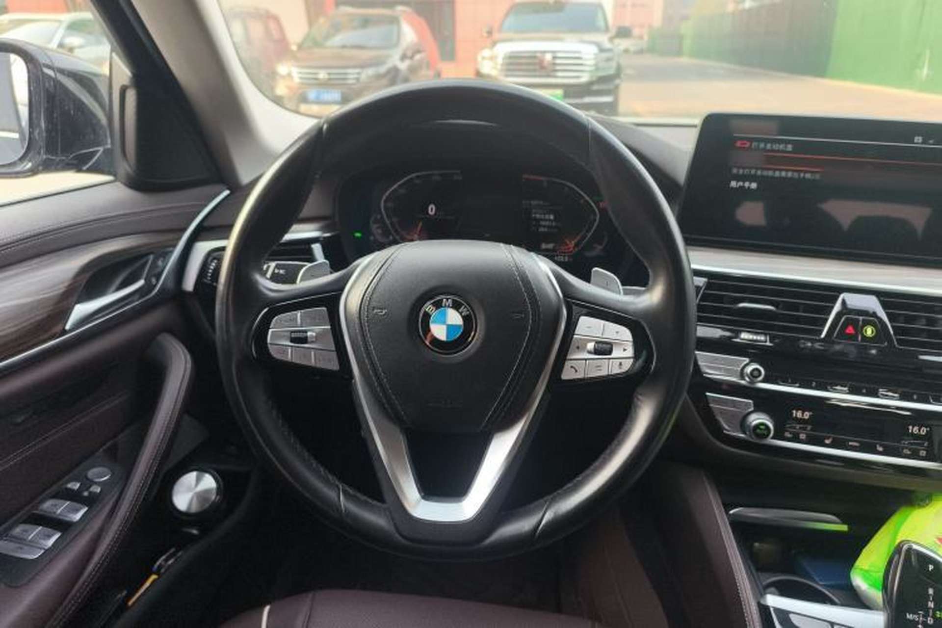 Used BMW 5 Series 2021 Restyled 530Li Leading Edition Luxury Package Steering Wheel