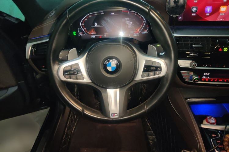 Used BMW 5 Series 2021 530Li Luxury Edition M Sport Package Steering Wheel