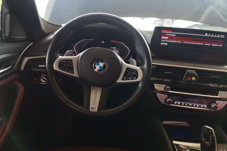 Used BMW 5 Series 2021 530Li Luxury Edition M Sport Package Steering Wheel