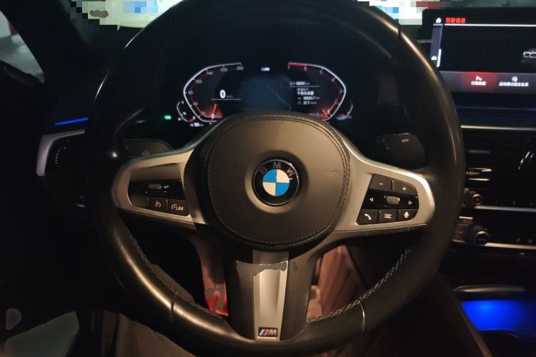 Used BMW 5 Series 2021 525Li M Sport Package Steering Wheel