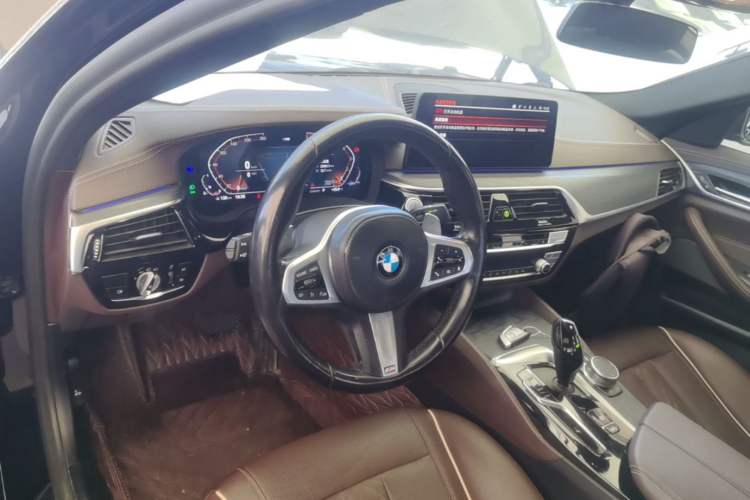 Used BMW 5 Series 2021 530Li Leading Model M Sport Package Steering Wheel