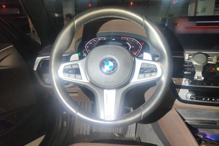 Used BMW 5 Series 2021 530Li Leading Model M Sport Package Steering Wheel