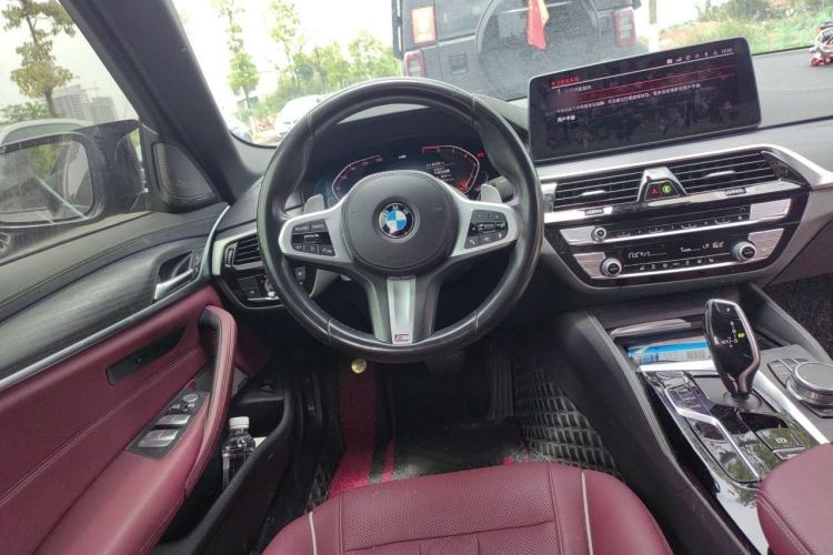 Used BMW 5 Series 2021 530Li Leading Model M Sport Package Steering Wheel