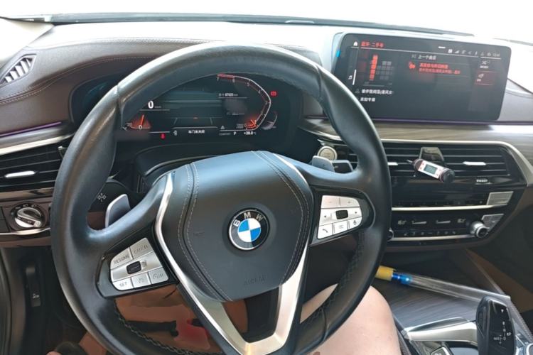 Used BMW 5 Series 2021 530Li Leading Luxury Package Steering Wheel
