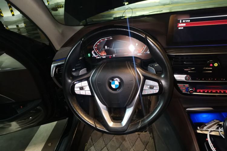 Used BMW 5 Series 2021 530Li Luxury Edition Premium Package Steering Wheel