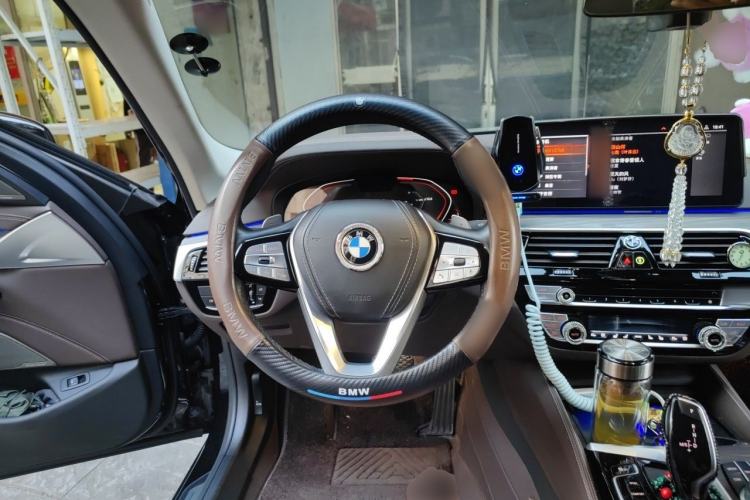 Used BMW 5 Series 2021 Updated 530Li Luxury Package Premium Edition Steering Wheel