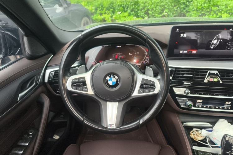 Used BMW 5 Series 2021 530Li Luxury Edition M Sport Package Steering Wheel