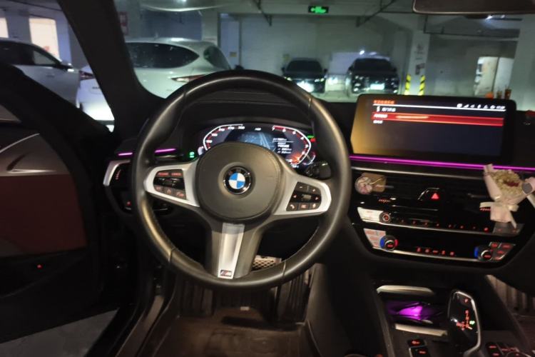 Used BMW 5 Series 2021 525Li M Sport Package Steering Wheel