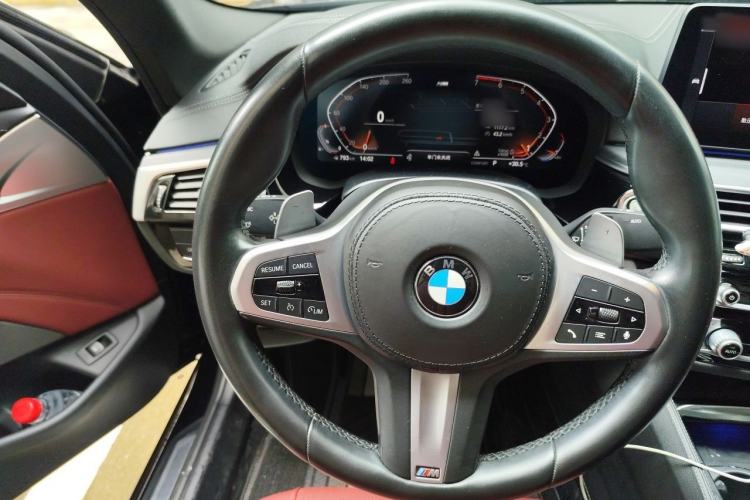 Used BMW 5 Series 2021 530Li Leading Model M Sport Package Steering Wheel