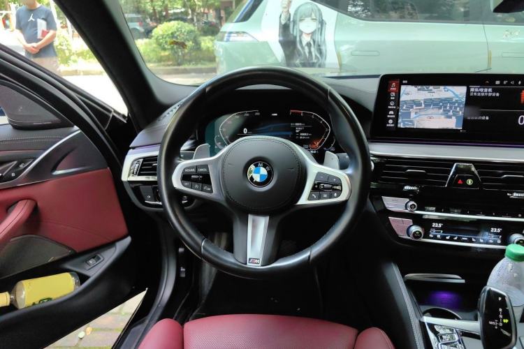 Used BMW 5 Series 2021 530Li Luxury Edition M Sport Package Steering Wheel