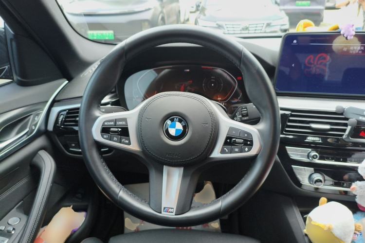 Used BMW 5 Series 2021 525i M Sport Package Steering Wheel