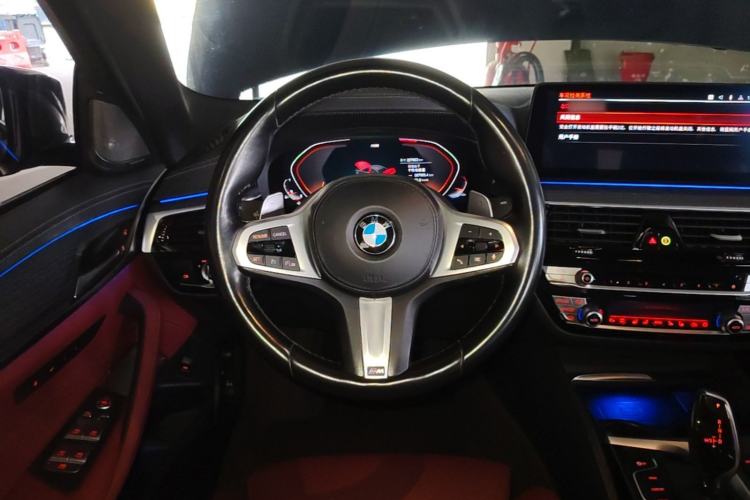 Used BMW 5 Series 2021 530Li Luxury Edition M Sport Package Steering Wheel