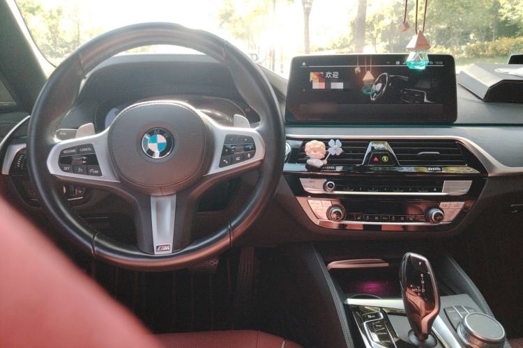 Used BMW 5 Series 2021 530Li Leading Model M Sport Package Steering Wheel