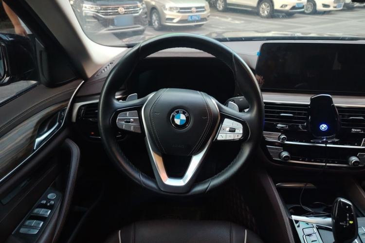 Used BMW 5 Series 2021 Restyled 530Li Leading Edition Luxury Package Steering Wheel