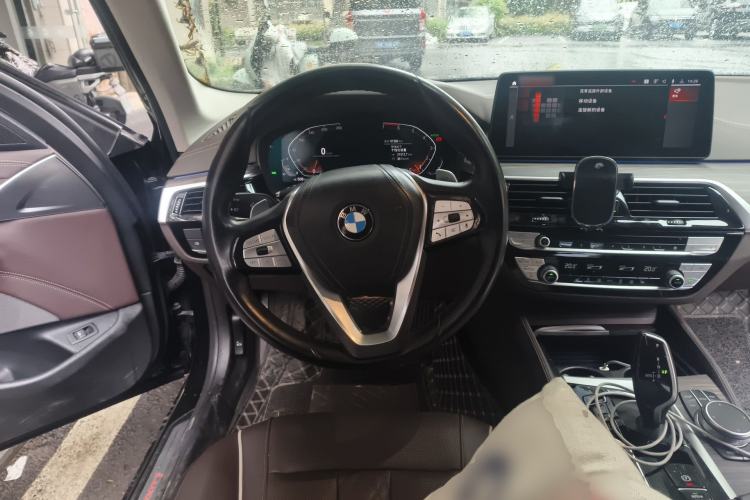 Used BMW 5 Series 2021 Restyled 530Li Leading Edition Luxury Package Steering Wheel