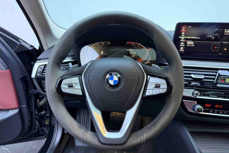 Used BMW 5 Series 2021 530Li Leading Luxury Package Steering Wheel
