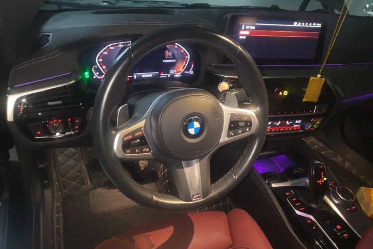 Used BMW 5 Series 2021 530Li Luxury Edition M Sport Package Steering Wheel