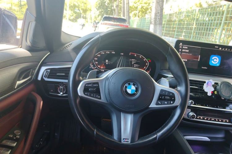 Used BMW 5 Series 2021 530Li Luxury Edition M Sport Package Steering Wheel