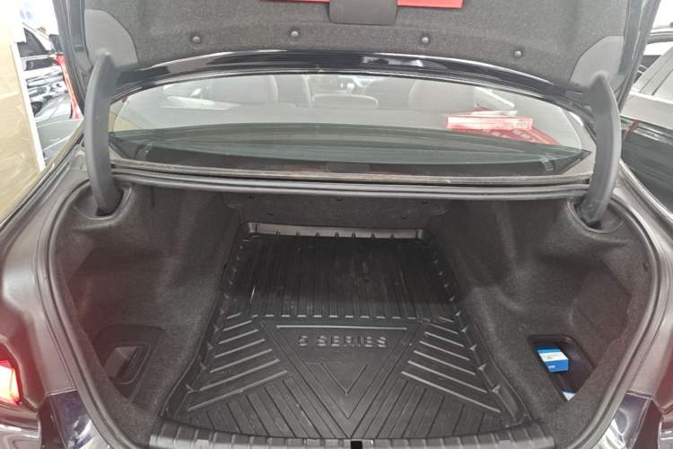Used BMW 5 Series 2021 Facelifted 525Li M Sport Package Trunk