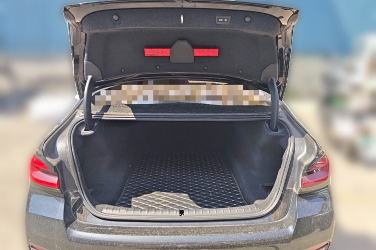 Used BMW 5 Series 2021 530i M Sport Package Trunk