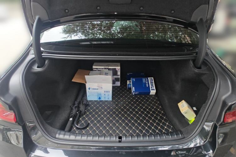 Used BMW 5 Series 2021 530Li Luxury Edition M Sport Package Trunk