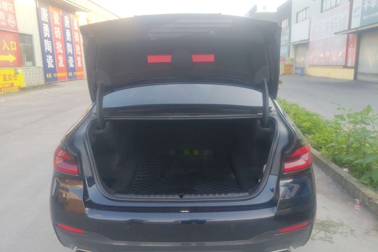 Used BMW 5 Series 2021 525Li M Sport Package Trunk