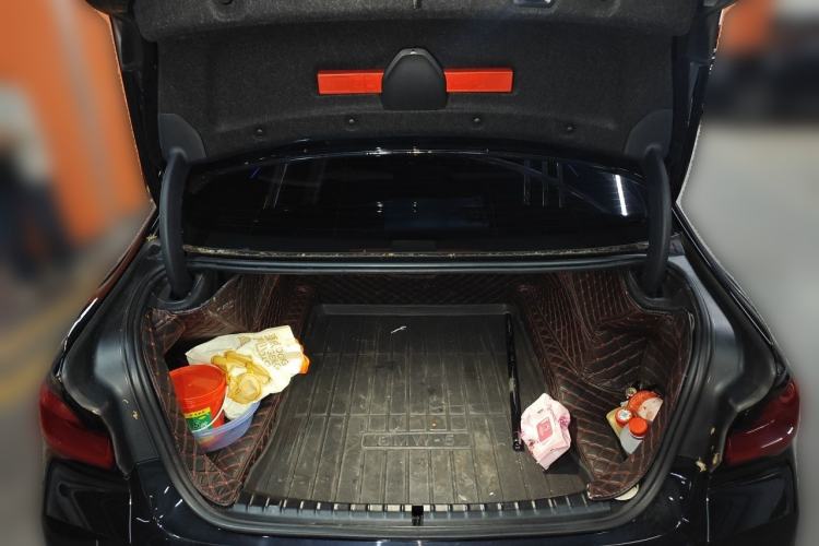 Used BMW 5 Series 2021 530Li Leading Model M Sport Package Trunk
