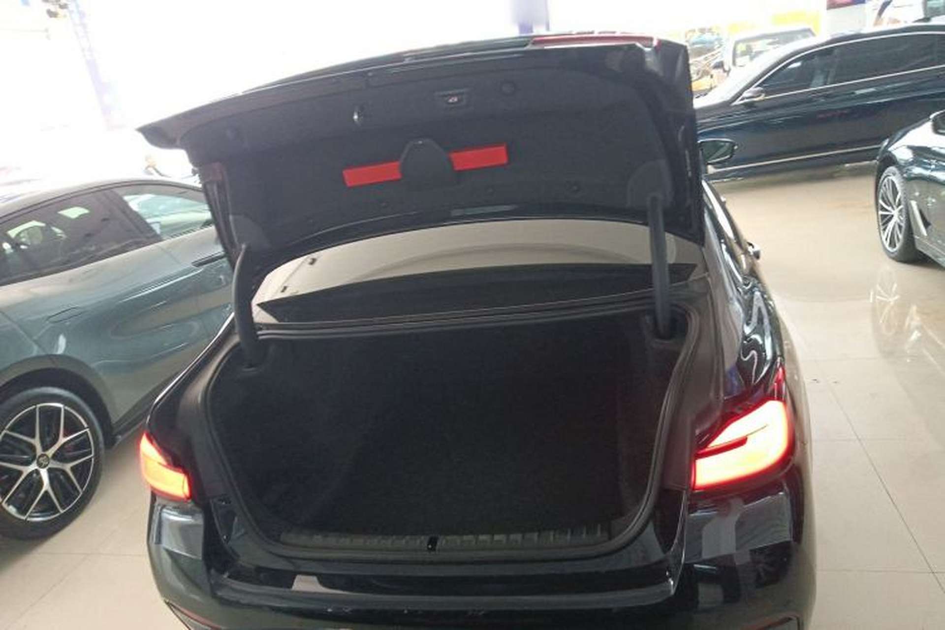 Used BMW 5 Series 2021 530Li Leading Model M Sport Package Trunk