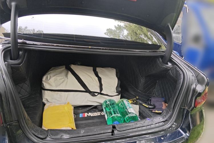 Used BMW 5 Series 2021 525Li M Sport Package Trunk