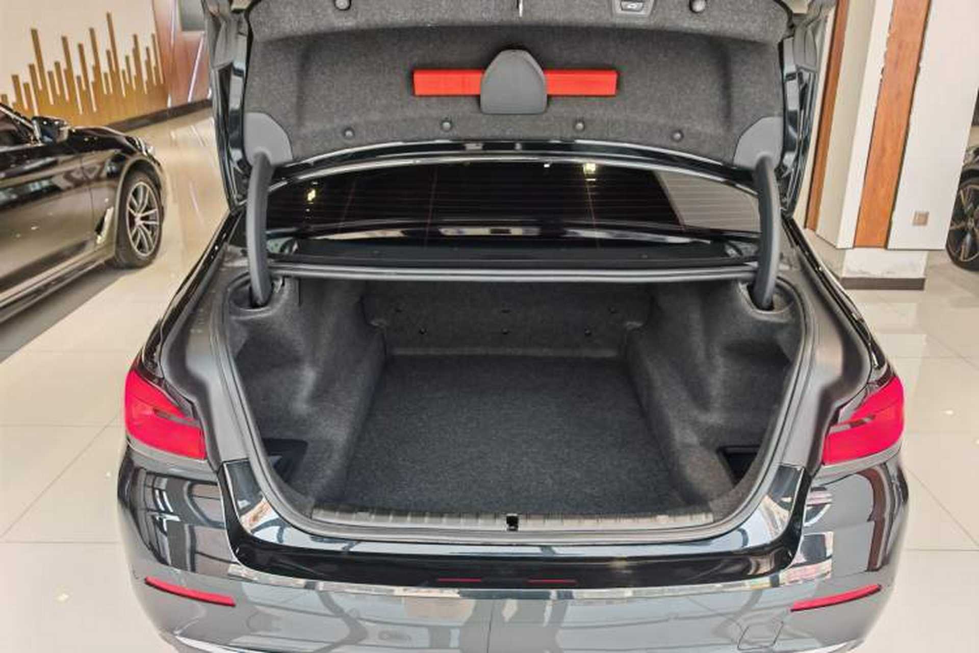 Used BMW 5 Series 2021 525Li Luxury Package Trunk