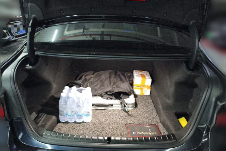 Used BMW 5 Series 2021 525Li M Sport Package Trunk