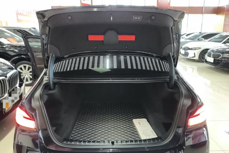 Used BMW 5 Series 2021 Restyled 530Li Luxury Edition M Sport Package Trunk